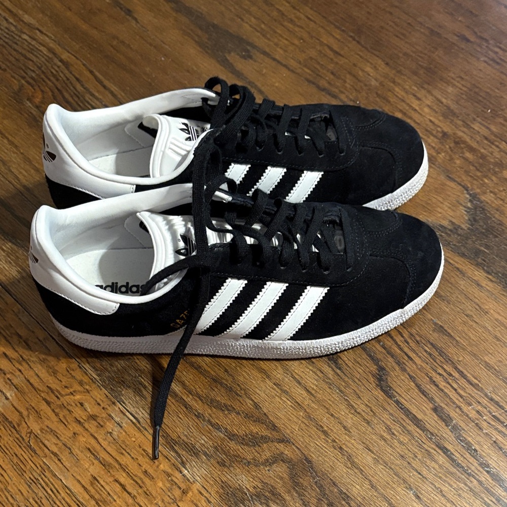 Adidas Classic Black and White Trainers